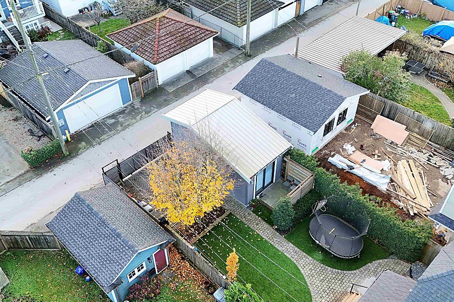 2640 Mcgill Street Vancouver, BC - 10