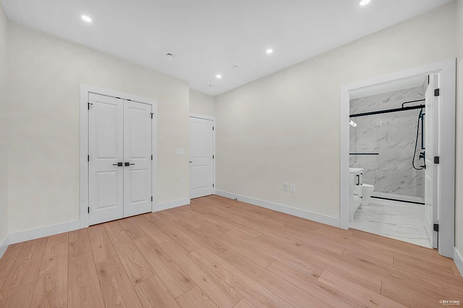 3 3090 Vanness Avenue Vancouver, BC - 14