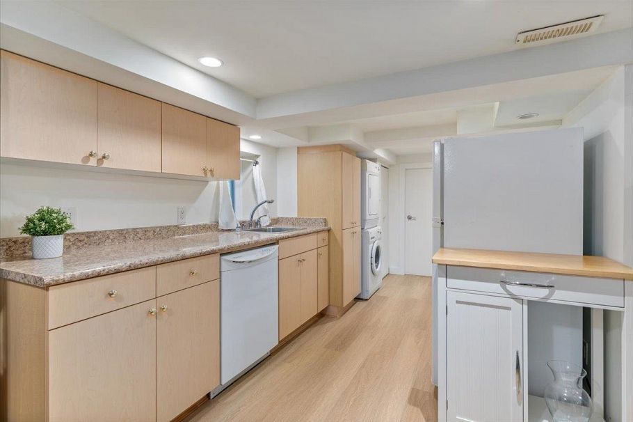 4833 Lanark Street Vancouver, BC - 31