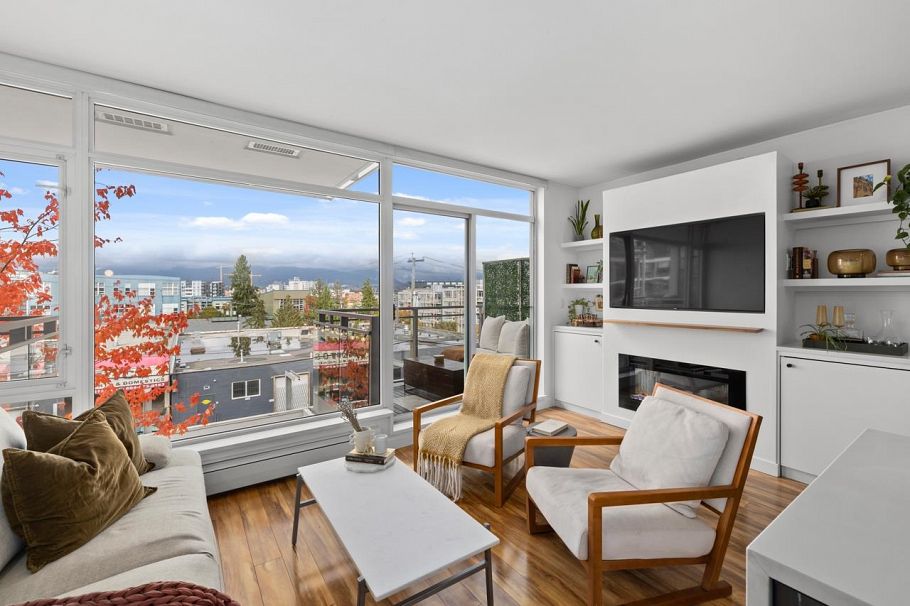 520 289 E 6th Avenue Vancouver, BC - 1