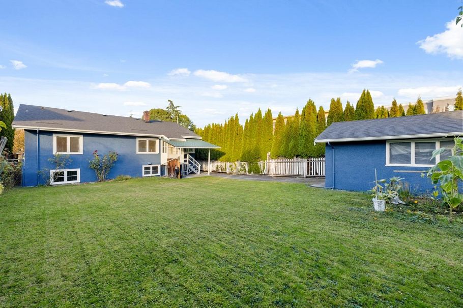 2880 Oxford Street Vancouver, BC - 4