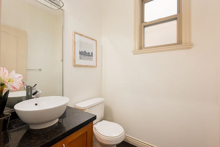 7949 Montcalm Street Vancouver, BC - 16