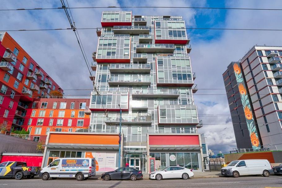 201 983 E Hastings Street Vancouver, BC - 2