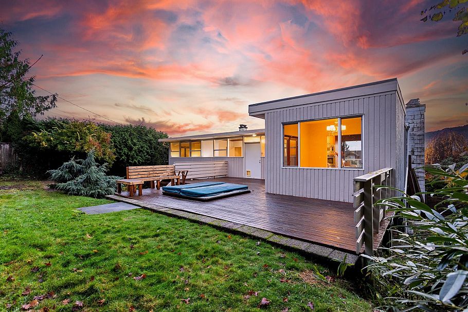 4150 Canterbury Crescent North Vancouver, BC - 35