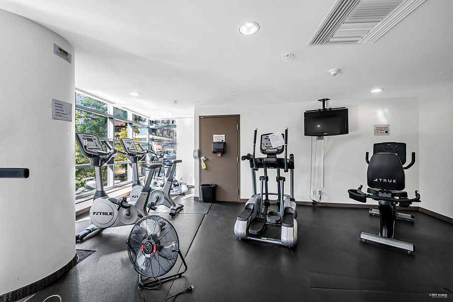 1906 918 Cooperage Way Vancouver, BC - 36