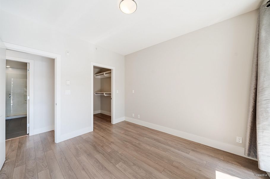 111 3606 Aldercrest Drive North Vancouver, BC - 16