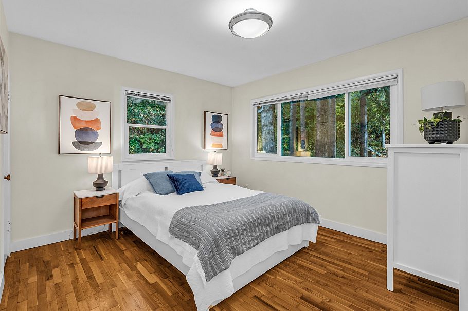 2433 Philip Avenue North Vancouver, BC - 15