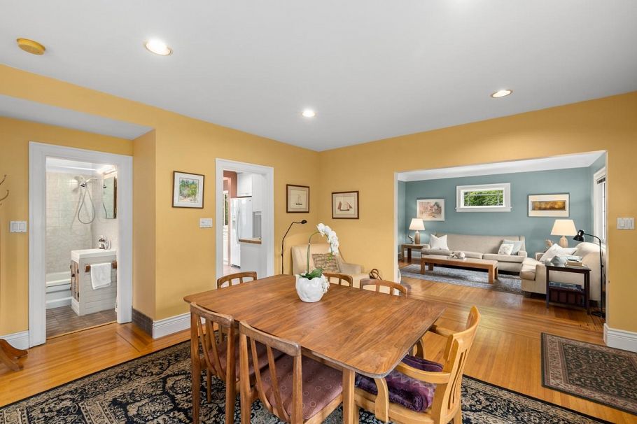 723 E 4th Street North Vancouver, BC - 11