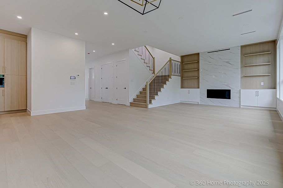 3252 Allan Road North Vancouver, BC - 2