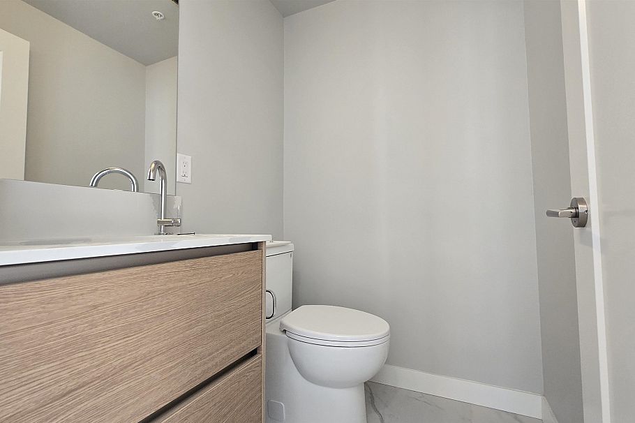 58 10333 River Drive Richmond, BC - 16