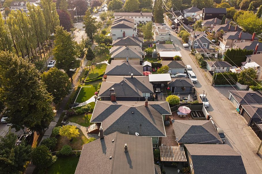 2869 Venables Street Vancouver, BC - 39