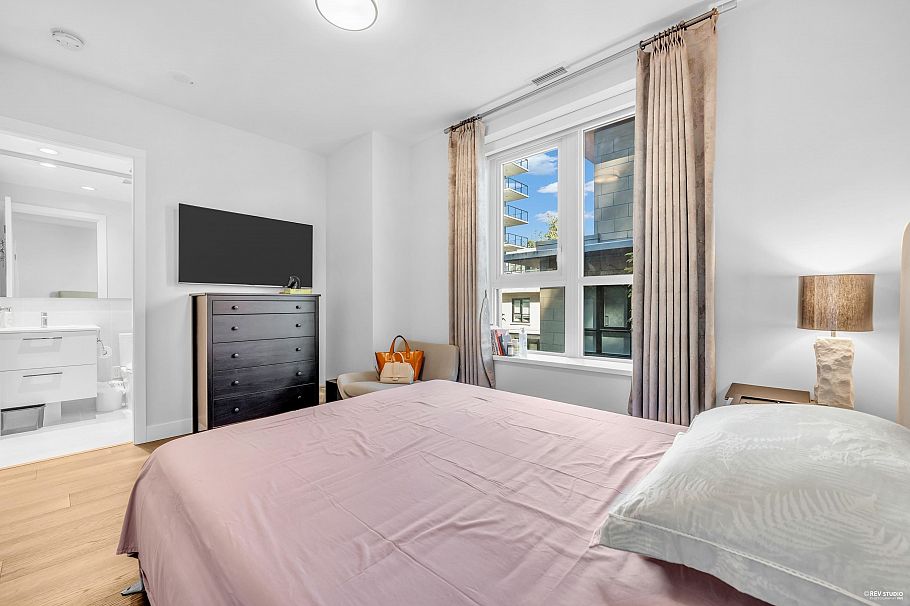 TH-5 5410 Shortcut Road Vancouver, BC - 18