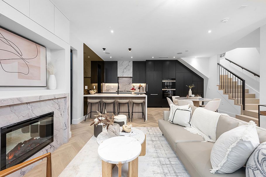 1 240 E 37th Avenue Vancouver, BC - 9