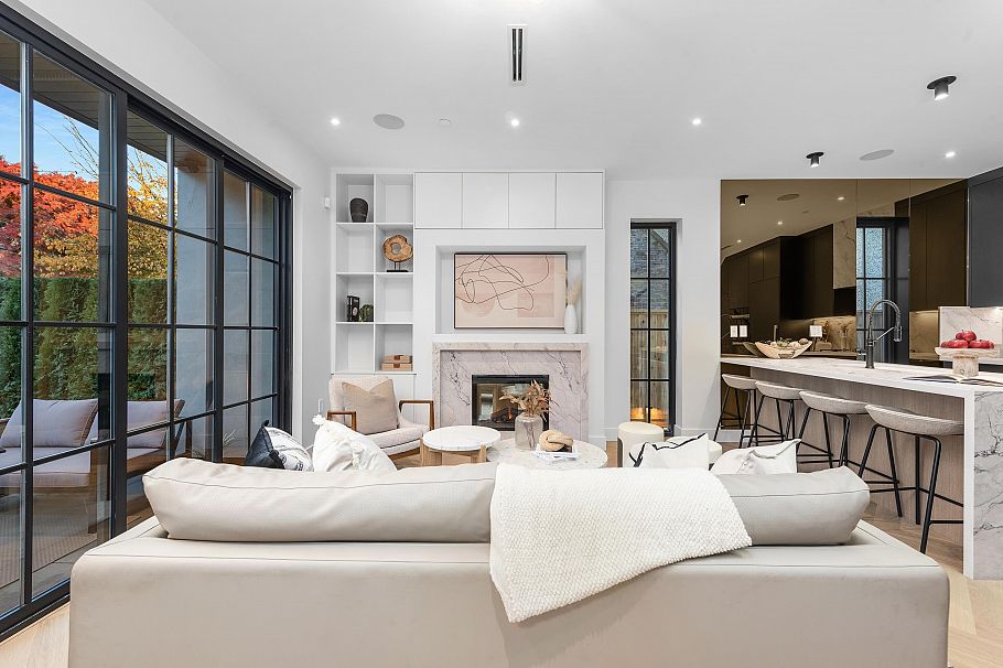 1 240 E 37th Avenue Vancouver, BC - 13