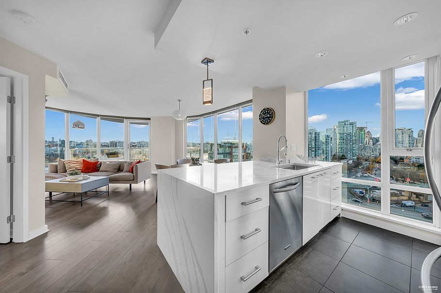 1906 918 Cooperage Way Vancouver, BC - 15