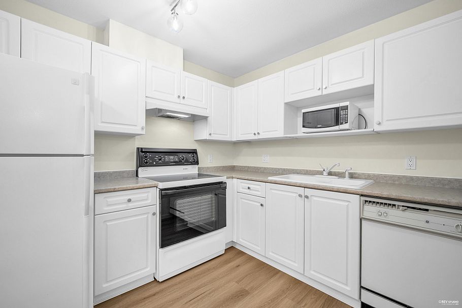 101 3638 Rae Avenue Vancouver, BC - 10