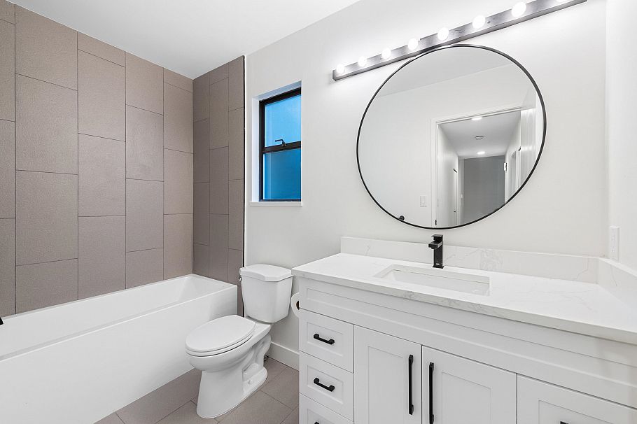 1777 Caledonia Avenue North Vancouver, BC - 18