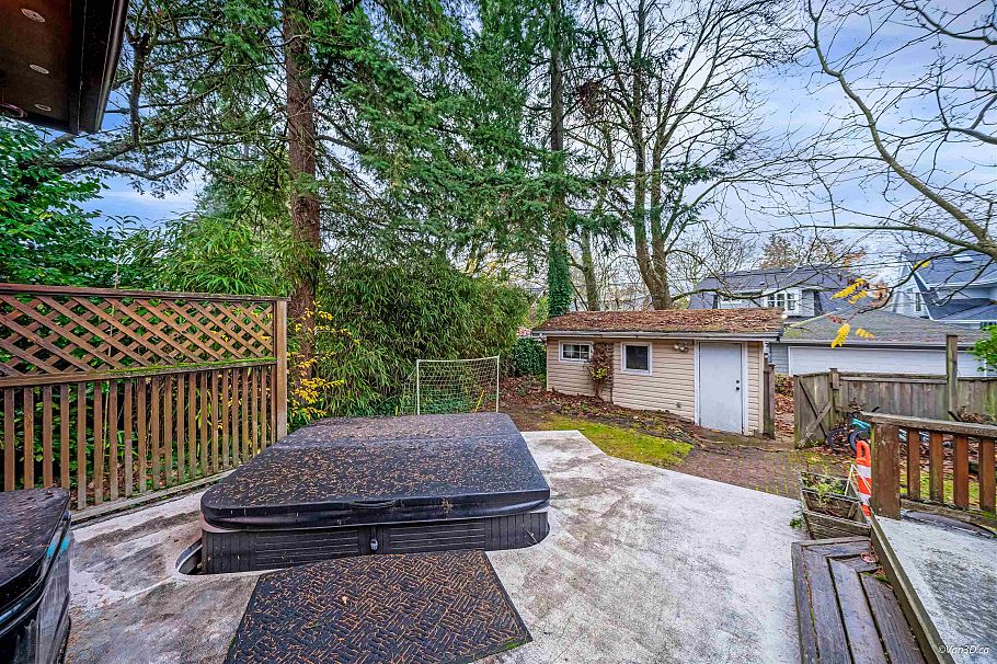 3758 W 35th Avenue Vancouver, BC - 20