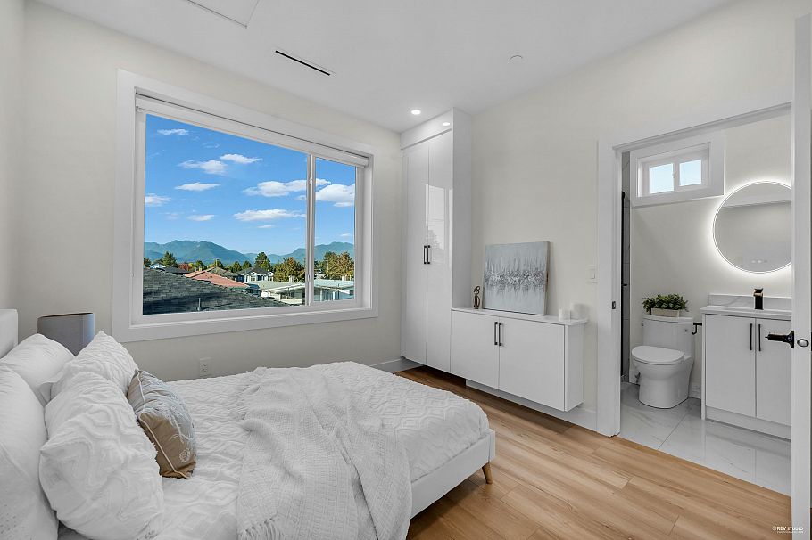 2 2705 East 3rd Avenue Vancouver, BC - 15