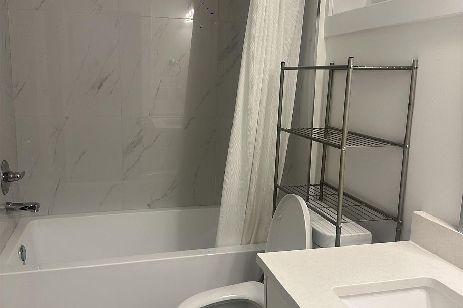 836 W 61st Avenue Vancouver, BC - 12