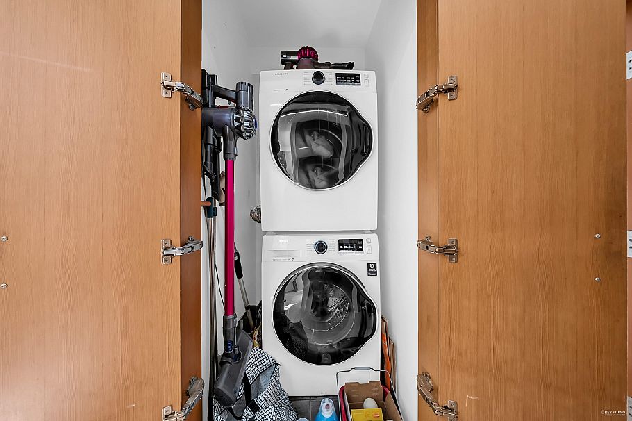 1106 Ironwork Passage Vancouver, BC - 25