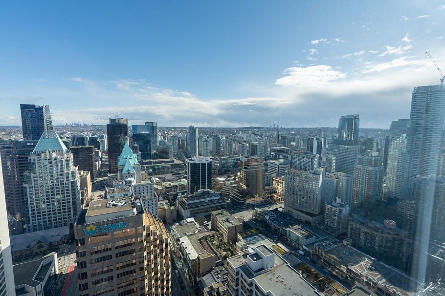 4005 1111 Alberni Street Vancouver, BC - 2