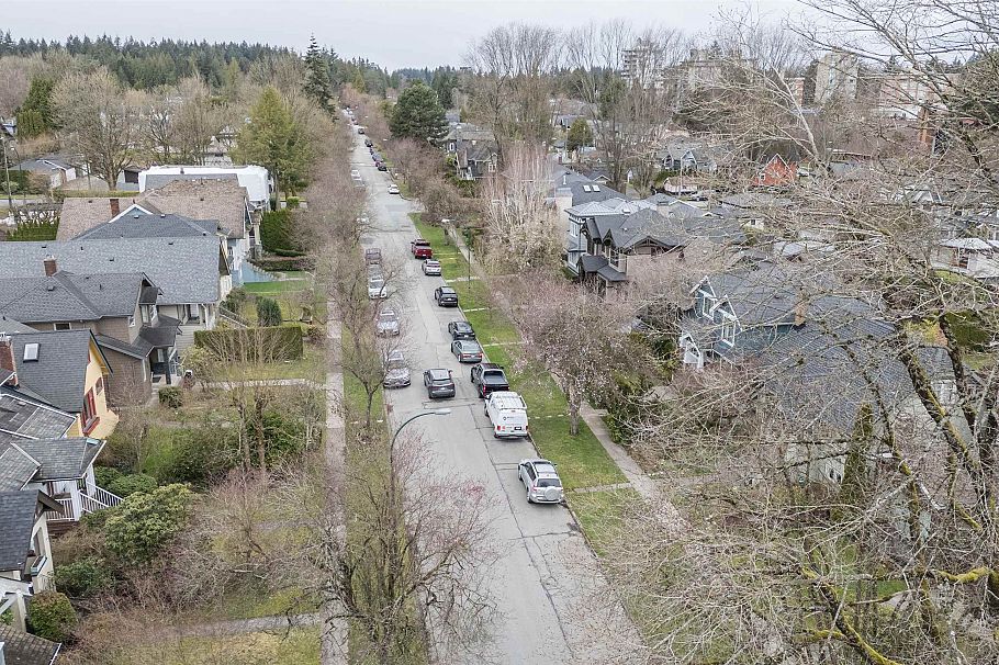 4436 W 12th Avenue Vancouver, BC - 19