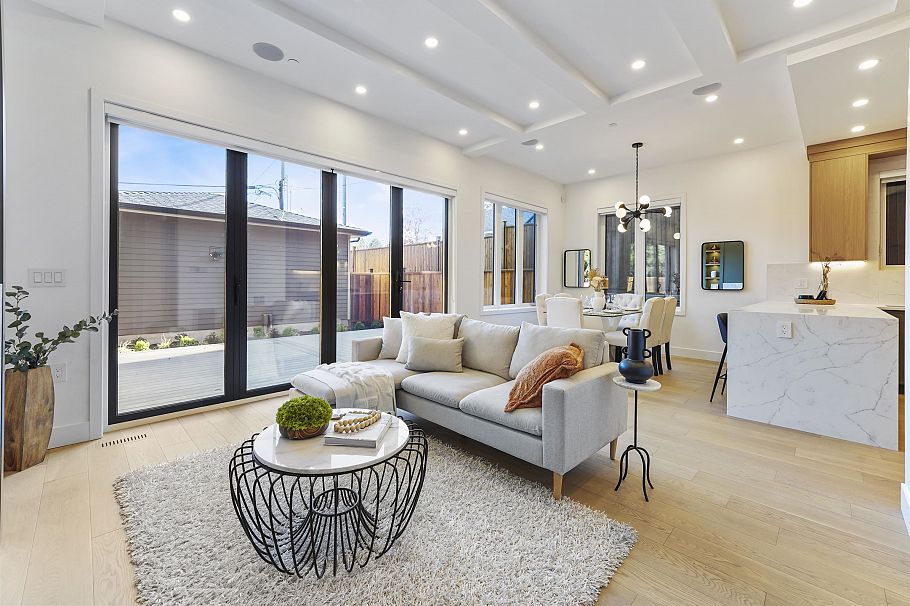 2 1322 E 13th Avenue Vancouver, BC - 2