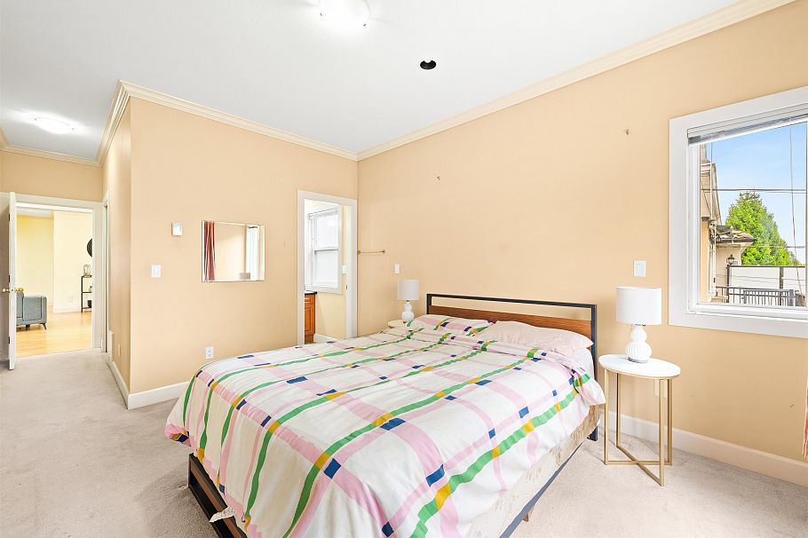 3806 Pine Street Burnaby, BC - 12