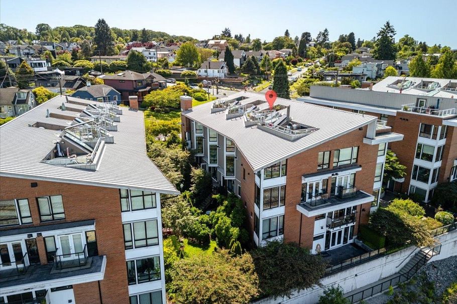 2953 Wall Street Vancouver, BC - 31