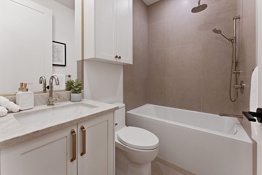 1 1765 Graveley Street Vancouver, BC - 28