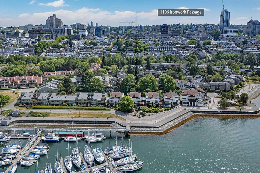 1106 Ironwork Passage Vancouver, BC - 38