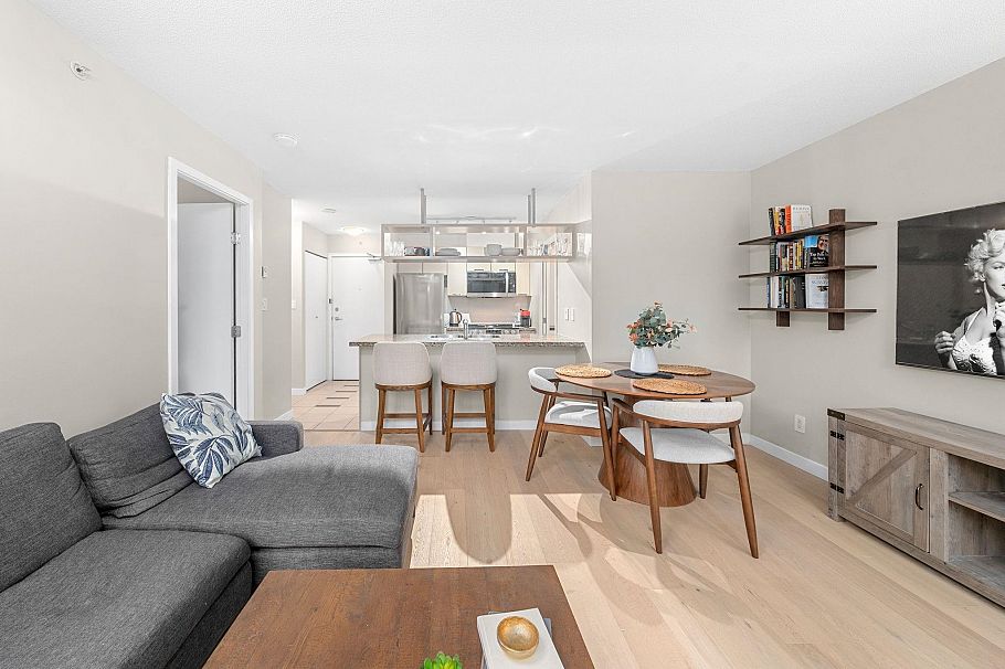 305 1082 Seymour Street Vancouver, BC - 9