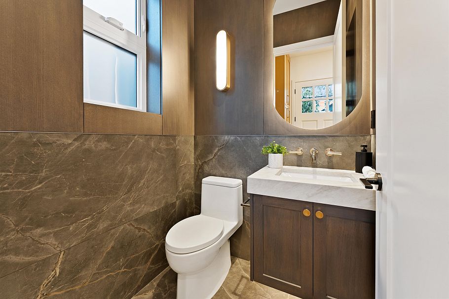 1 1765 Graveley Street Vancouver, BC - 17