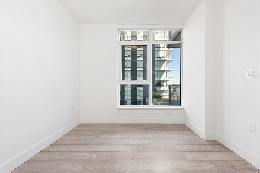 601 8570 Rivergrass Drive Vancouver, BC - 9