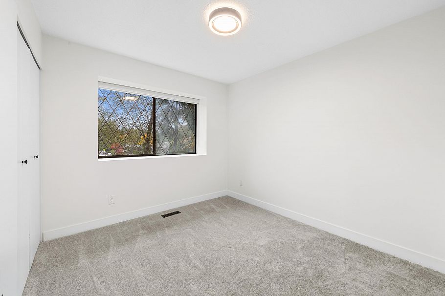 1777 Caledonia Avenue North Vancouver, BC - 14