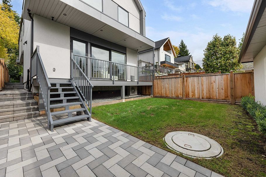 2 3232 W 38th Avenue Vancouver, BC - 26