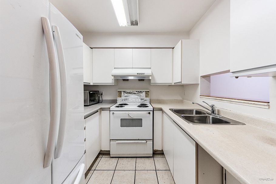 107 2533 Penticton Street Vancouver, BC - 9