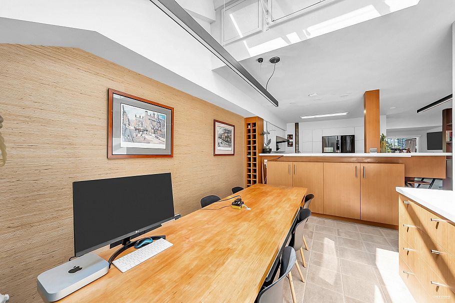 1106 Ironwork Passage Vancouver, BC - 22