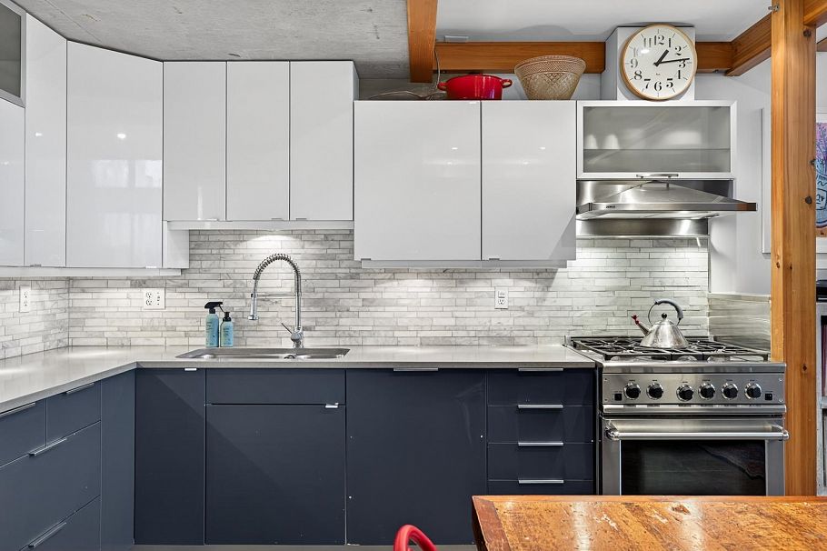 403 289 Alexander Street Vancouver, BC - 7