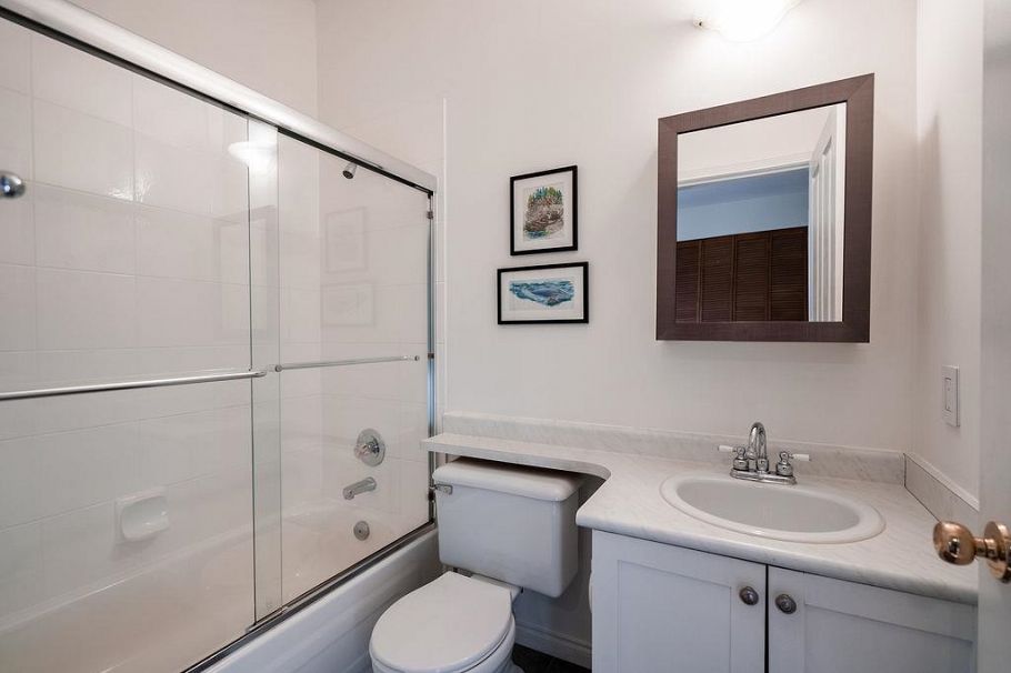 1056 Nicola Street Vancouver, BC - 16