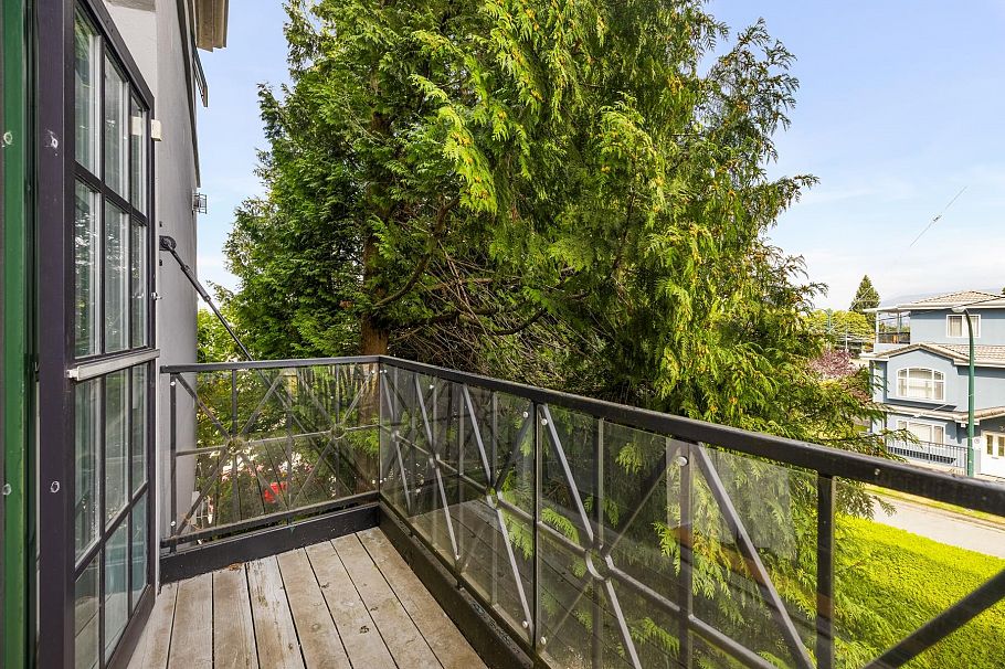 202 4590 Earles Street Vancouver, BC - 20