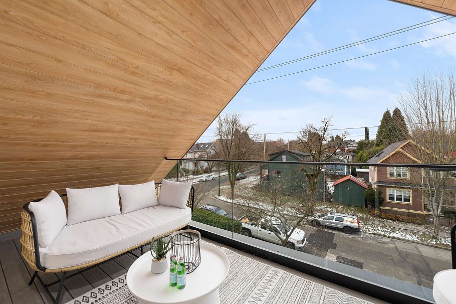 1 3118 Windsor Street Vancouver, BC - 29