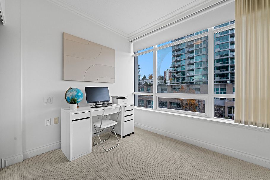 502 172 Victory Ship Way North Vancouver, BC - 11