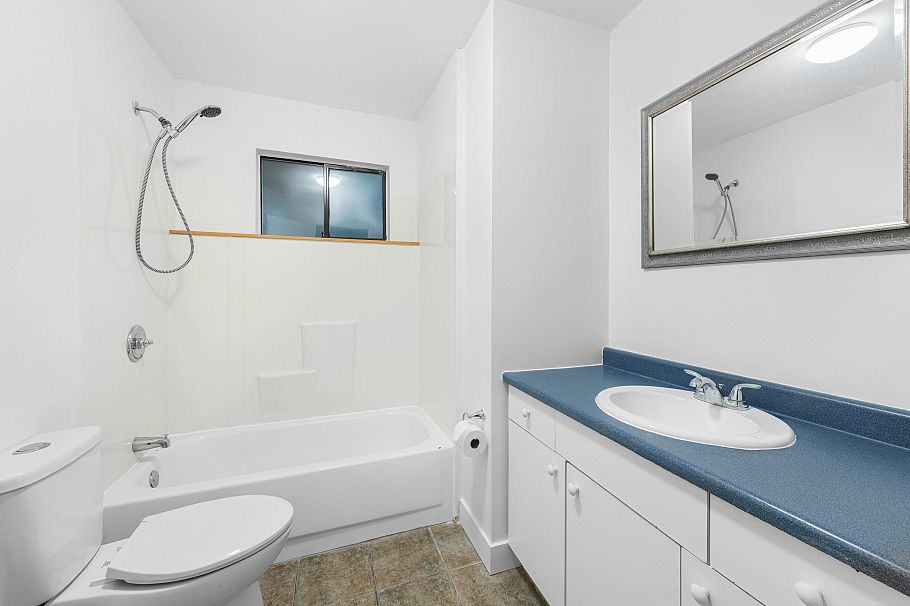 1777 Caledonia Avenue North Vancouver, BC - 34