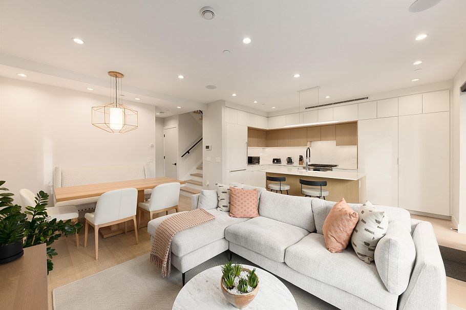 2939 W 15th Avenue Vancouver, BC - 10