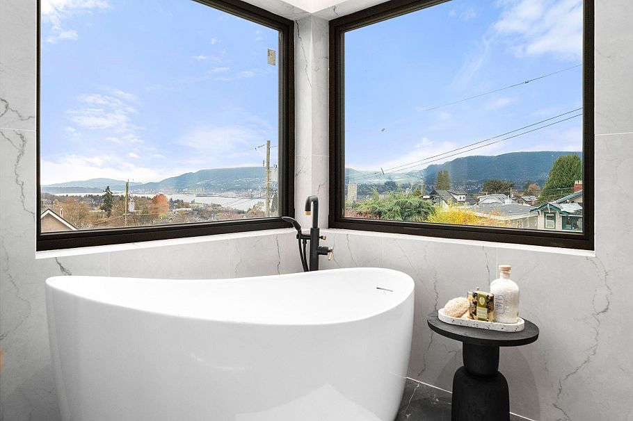 3679 Pandora Street Vancouver, BC - 17