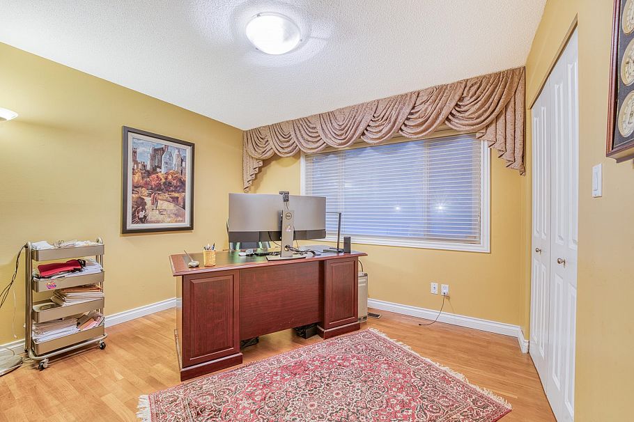 1428 W 37th Avenue Vancouver, BC - 24