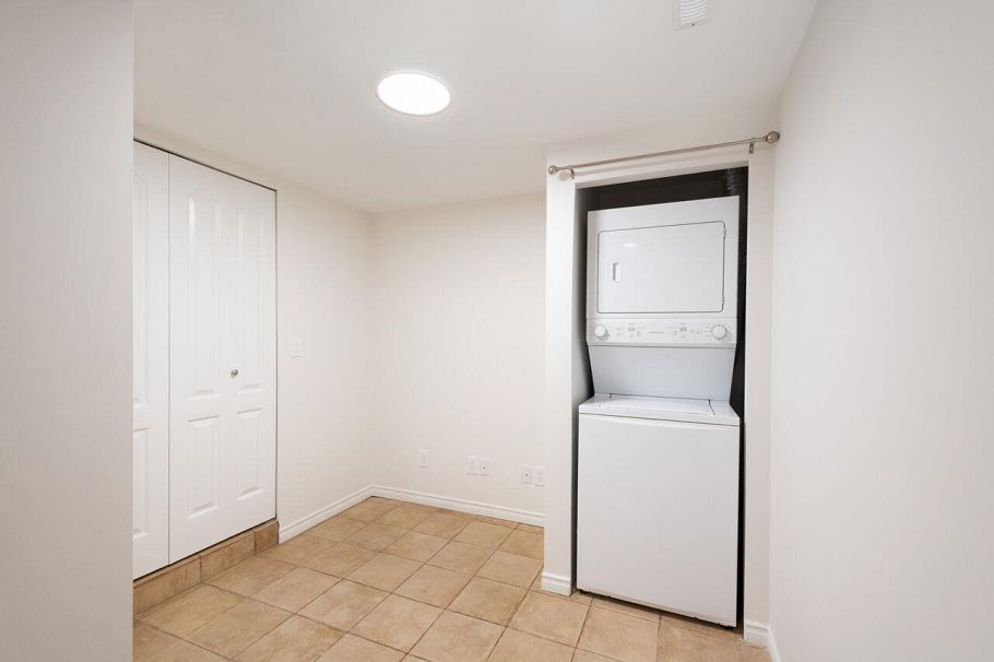 4080 St. Pauls Avenue North Vancouver, BC - 29