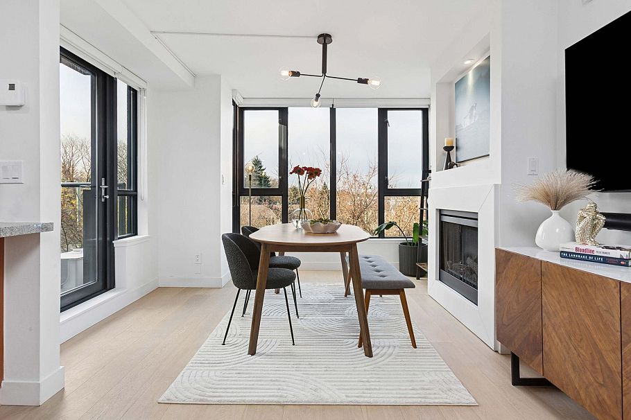 426 3228 Tupper Street Vancouver, BC - 3